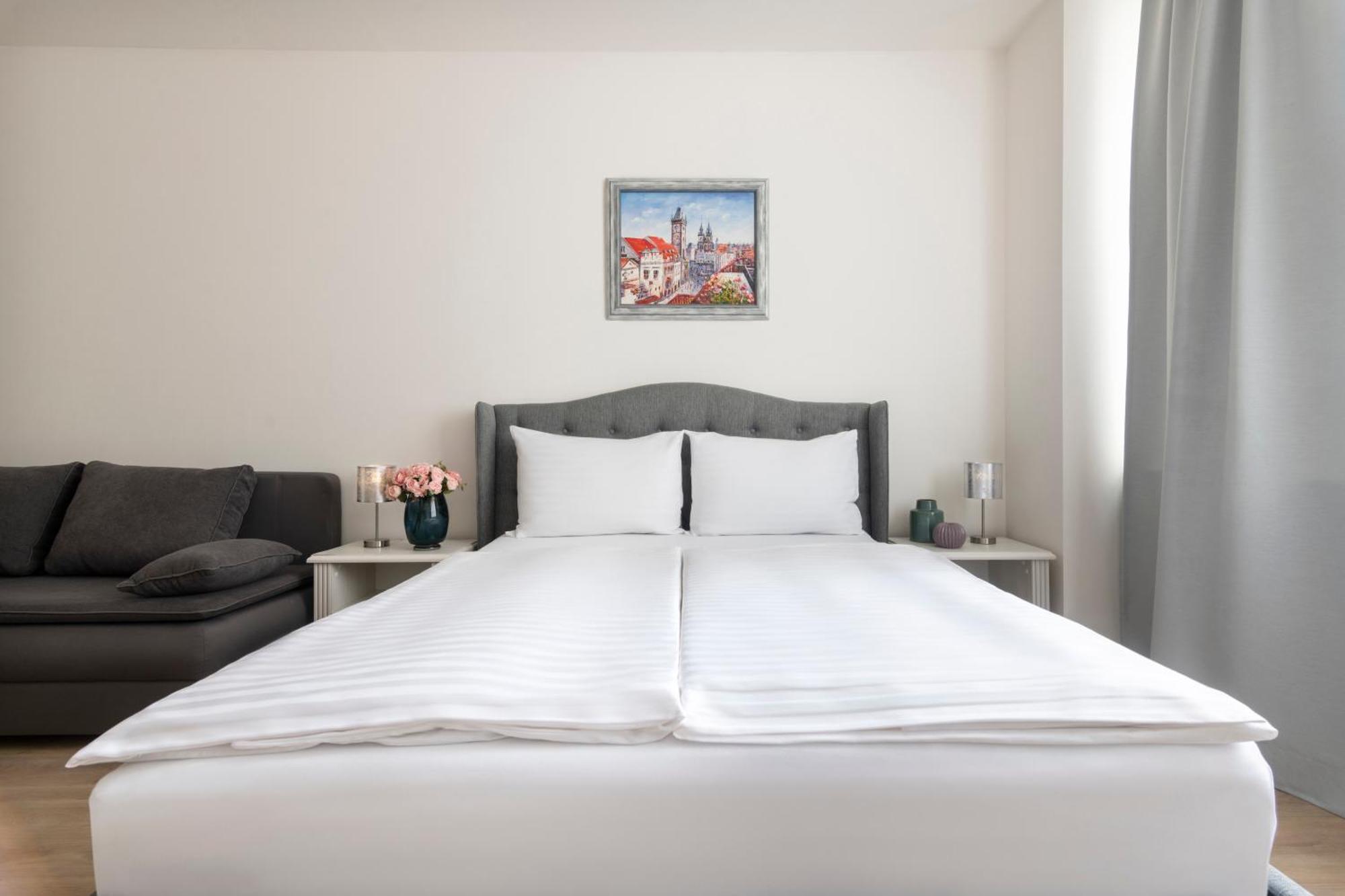 Prague Serenity Suites And Apartments Exterior photo