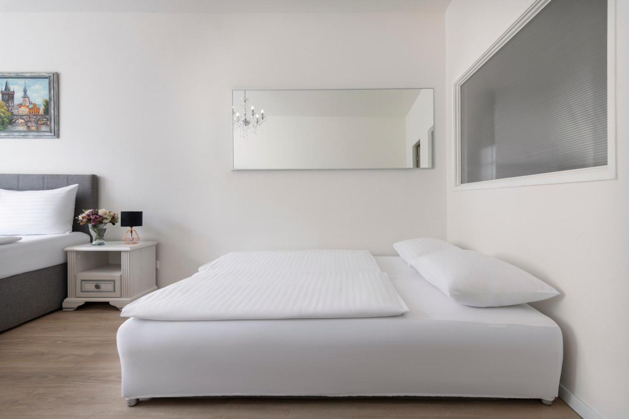 Prague Serenity Suites And Apartments Exterior photo